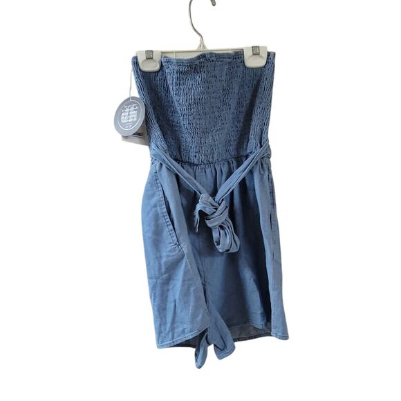 Dollhouse Juniors' Cotton Strapless Tie-Waist Smocked Romper XL-3088 - Picture 3 of 3